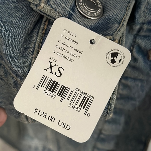 Women’s Free People Destroyed Long and Lean Trucker Jacket - Picture 5 of 15